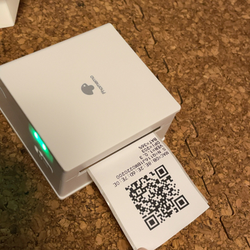 ダブルクリックでアプリのQR出してくれるのでテスト