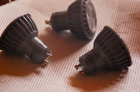 LightingEVER。値段には思えない高級感