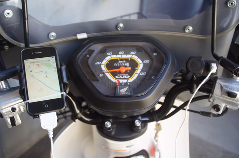 スマホでナビも可能