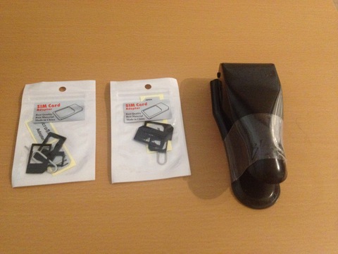 アマゾンのSIMカッターセット約1000円