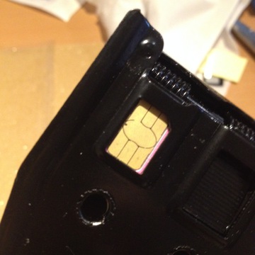 金属部分だけがくりぬかれる様に調整