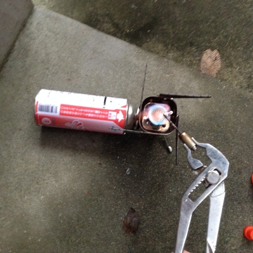 バーナーで焼いてから削り落とす