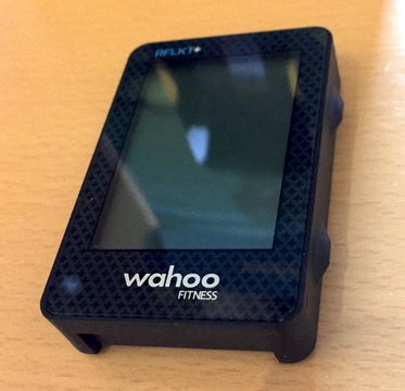 ボタン電池なのでとても軽い