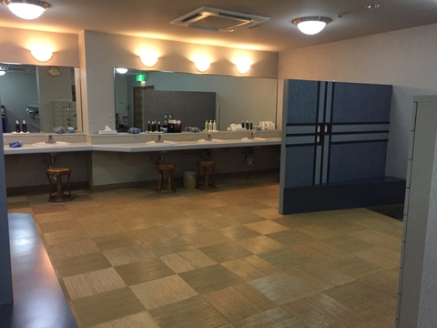 きれいな洗面室はアメニティも充実