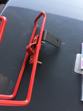 あとで調整するので軽く締め込む