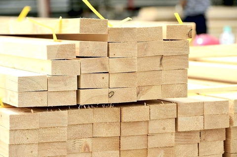 ホームセンターで安価に手に入る2x4材
