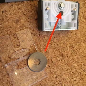 新しい替刃。フッ素コートは色がゴールド