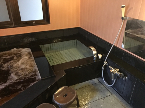 ちょうどいい大きさの水風呂もあり