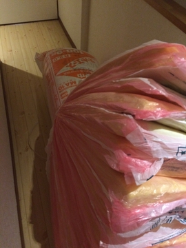 包装を破るとふくらむ