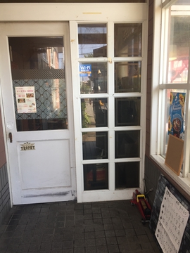 アンティークな入り口