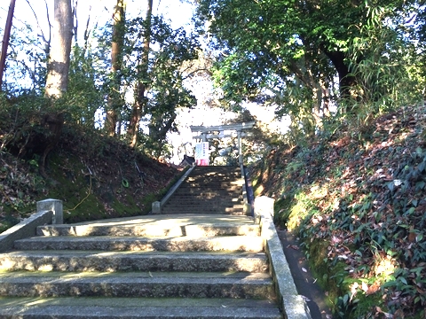 本社が見えてくる