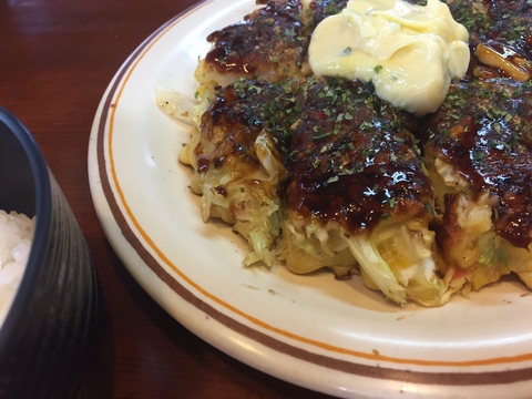 たっぷり玉状に乗った自家製マヨネーズ