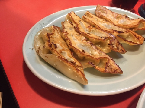 中華飯店 王蘭のもちもち餃子