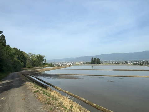 南砺市福光の町並みが見えてきた