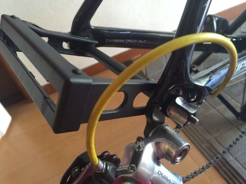 リアホイールの代わりに取り付け。方向は後ろ側