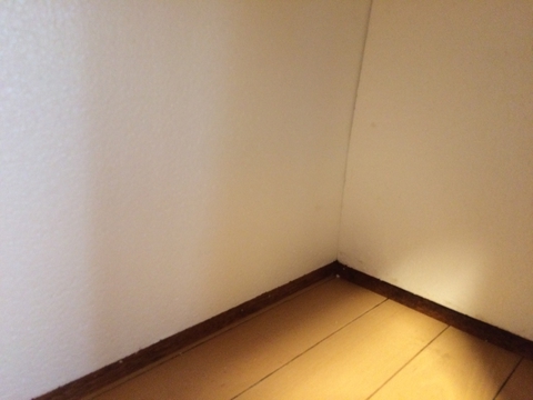 外壁に面した部分に隙間なくはめれば完成