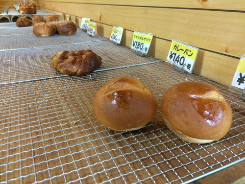 朝たくさん作ったパンは午前中にほとんど売れるのだそう