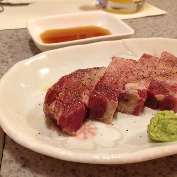極厚タン。わさびポン酢で
