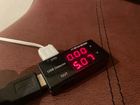 TyepCがゆるくなって全く充電されない