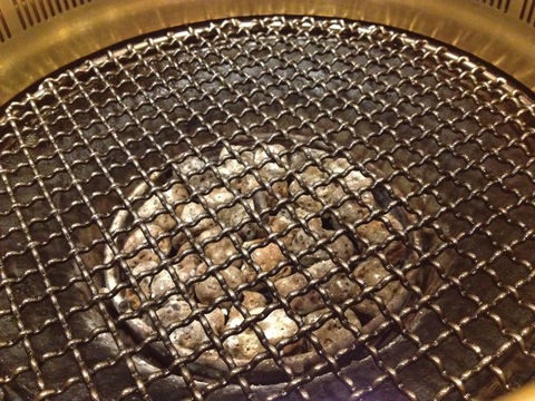 無煙ロースターの底には・・・