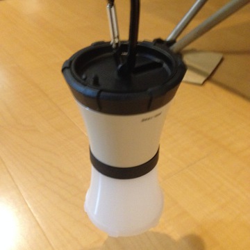 カラビナで吊るせる