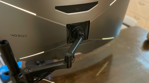 EX3410RのディスプレイアームはBestekがおすすめ