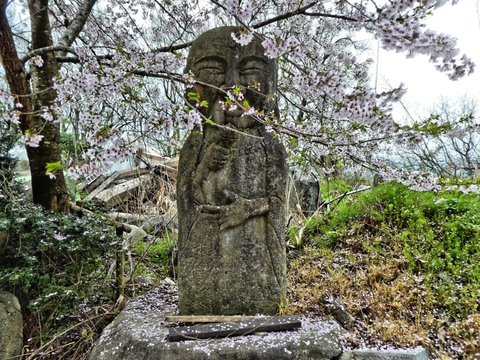 巨大なお地蔵さんも