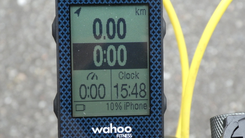 起動。iPhoneのバッテリー残量がわかるのが便利