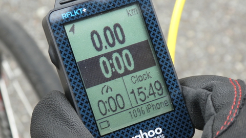 バックライトは下2つボタン長押し