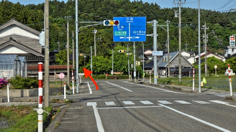 信号まで出たら真っ直ぐ中島方向へ