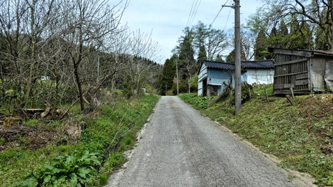 山村地帯に入る
