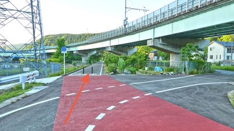 白山鶴来まで戻ってきた、かつてはここを右折して加賀一宮駅でゴールだった