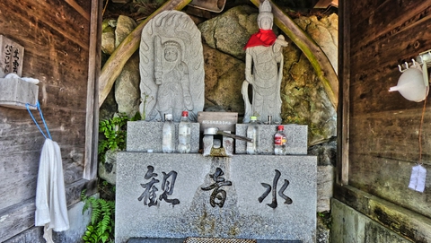 菩提寺の観音水