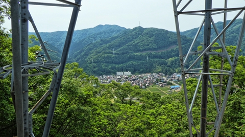 我谷線17番より山中温泉街を望む