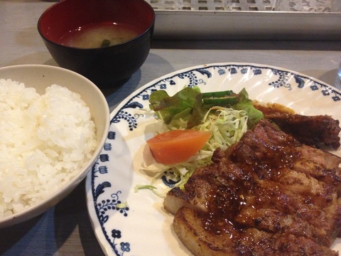 ポークステーキ定食780円