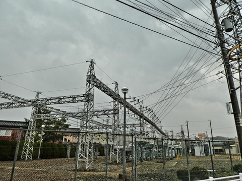浅野変電所 隣接鉄塔は1つのみ