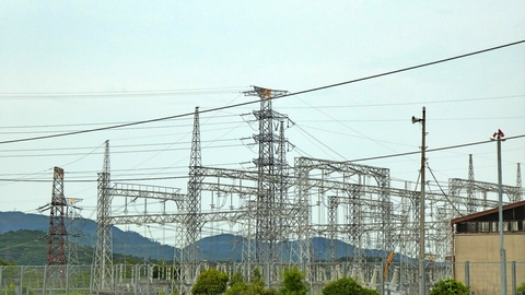 北大阪変電所 北側254kVブロックは谷になっており観察困難