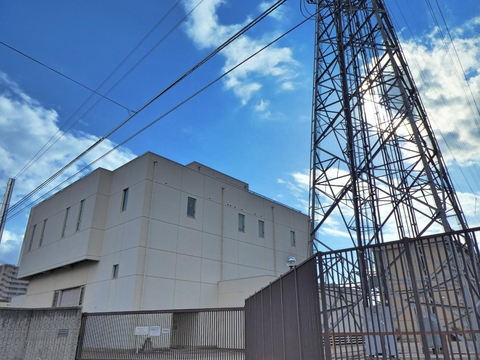 北安江変電所 敷地内鉄塔は4回線引き上げ