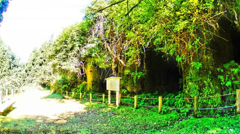 石切場前の広場