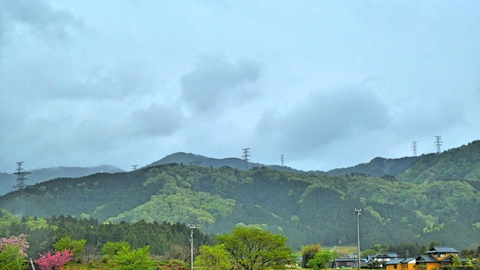 剱ヶ岳方向、275kV系統が降りてきている