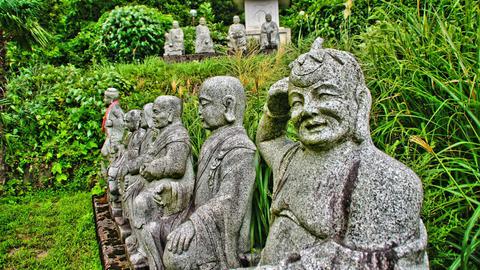 中国風の羅漢像