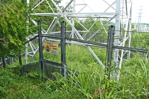 鉄塔発見