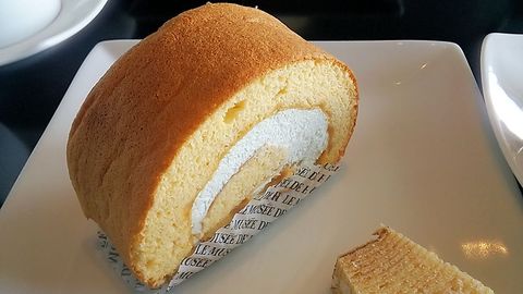 辻口ロールと、オマケのバウムクーヘン