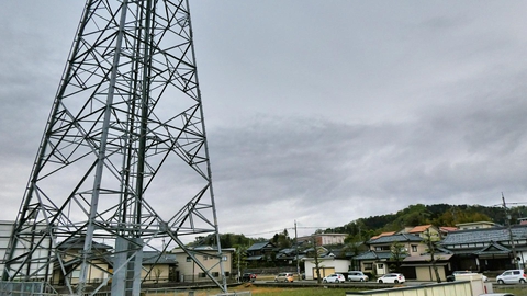 水落変電所はここから1km以上北