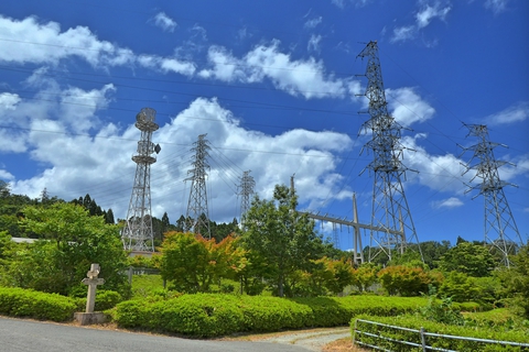 関西電力 高島変電所(クリックで拡大)
